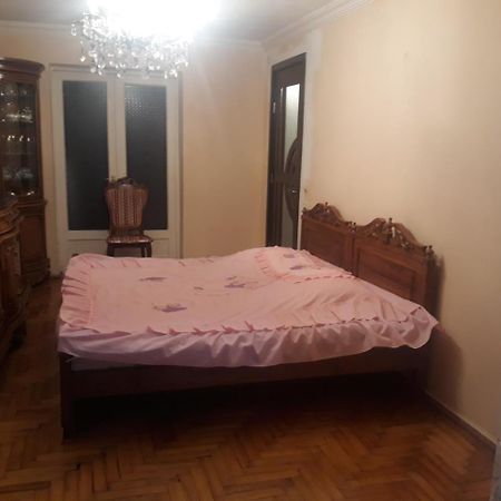 Madona'S House Apartment Batumi Ngoại thất bức ảnh