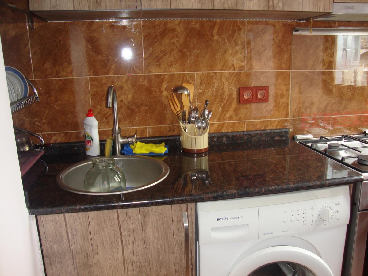 Madona'S House Apartment Batumi Ngoại thất bức ảnh